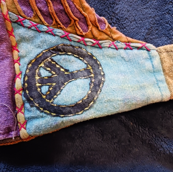 Handmade Satchel Bag with Strap Pocket - Picture 7 of 13